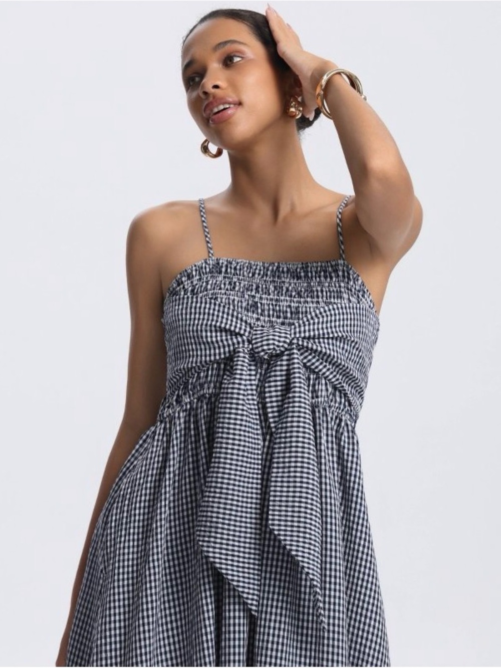 Gingham Tie-Front Sundress in Blue & White. Smocked bodice M